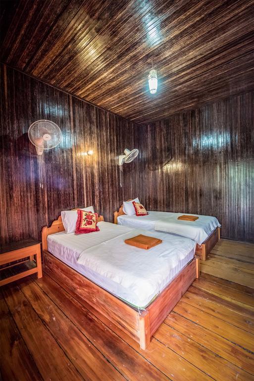 Готель Koh Rong Boutique Wooden Екстер'єр фото
